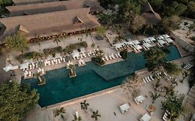 Makani Luxury Wanderlust